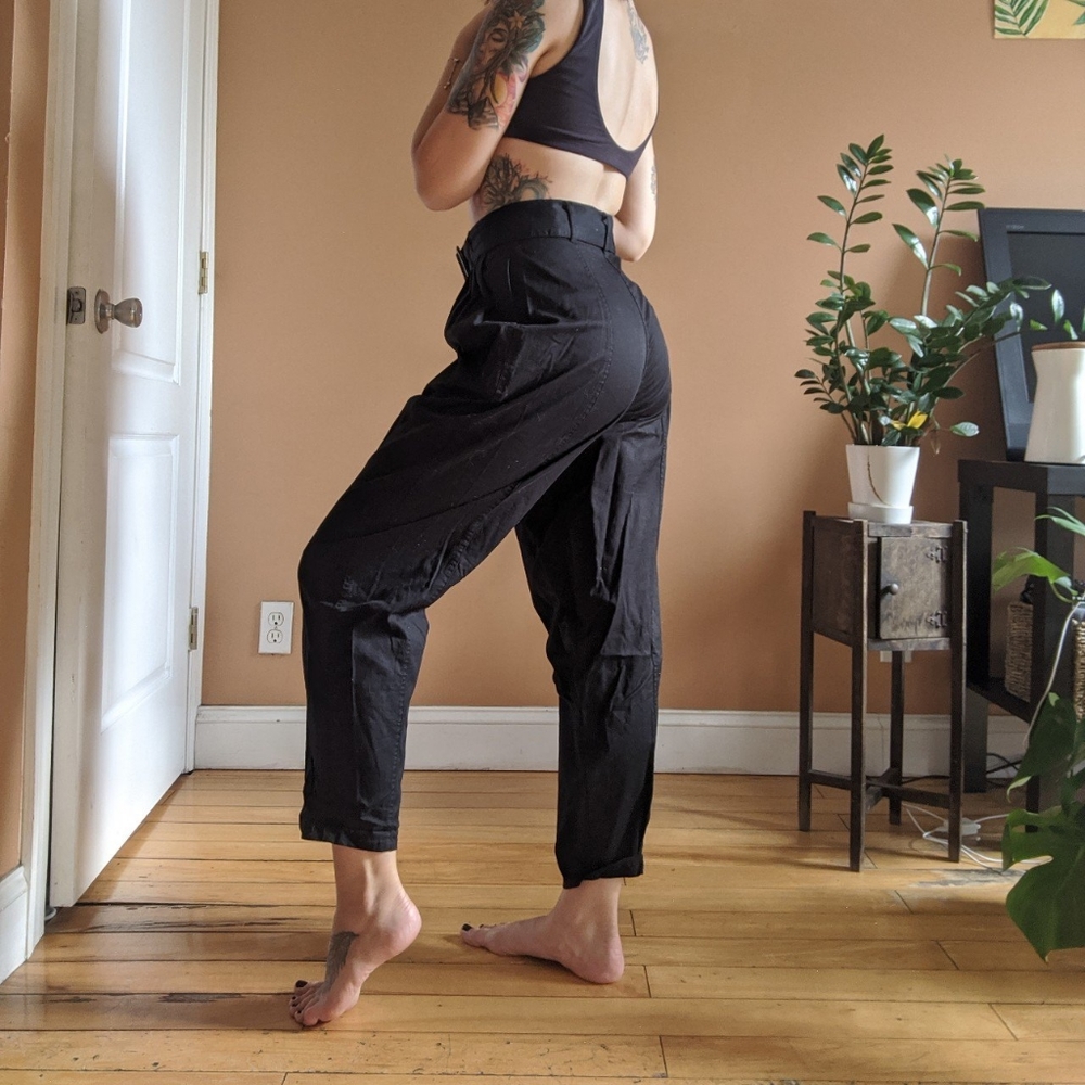 E-girl cargo pants